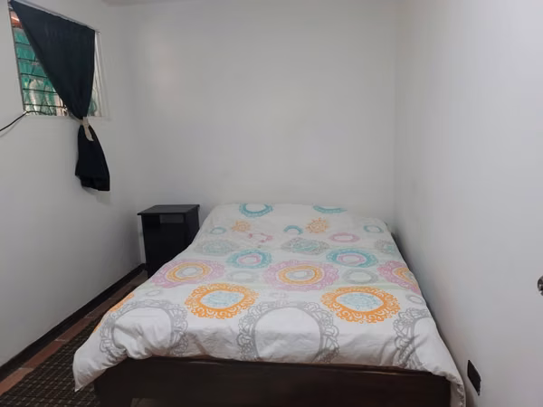 Alquiler de Habitaciones Amuebladas en San Pedro, Montes de Oca – 155,000
