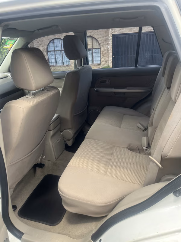 Suzuki Grand Vitara 2013 2.4L 4x4 Manual | 118.896 km (73.878 millas)