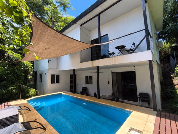 Fully Equipped Home with Independent Apartment for Sale