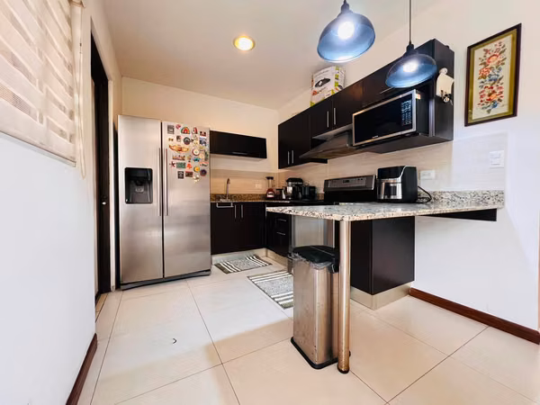 Oportunidad Venta de Casa 2 Plantas 75 millones en Cartago Condominio Vistas de Oreamuno