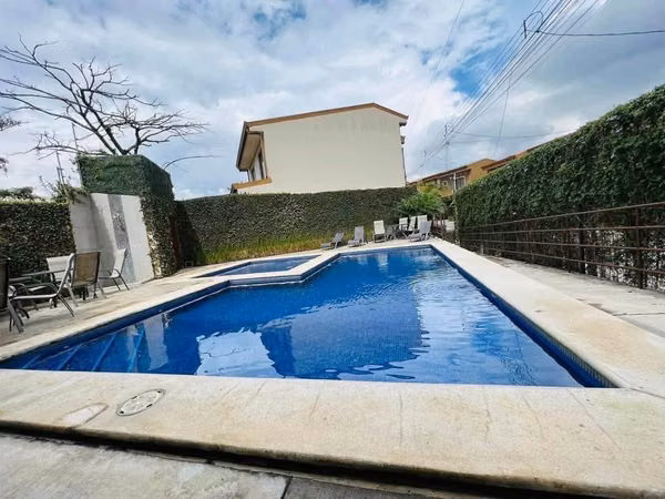 Oportunidad Venta de Casa 2 Plantas 75 millones en Cartago Condominio Vistas de Oreamuno
