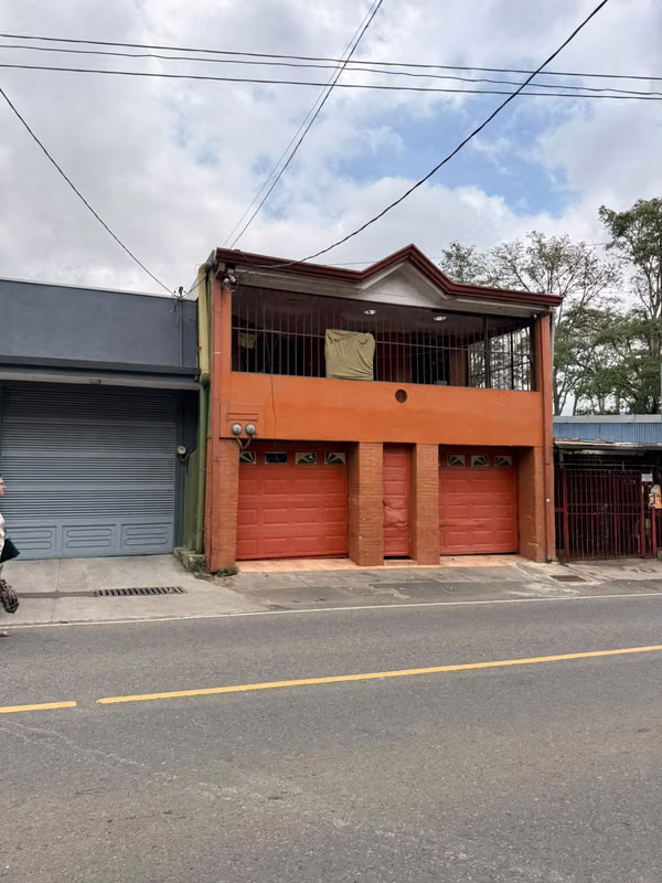 WIDE PROPERTY IS SOLD IN SAWDUST, SANTA TERESITA!