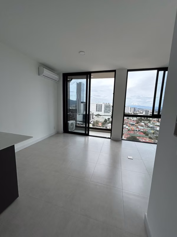 Apartment for Rent in La Sabana, San José | 21st Floor | $1,250