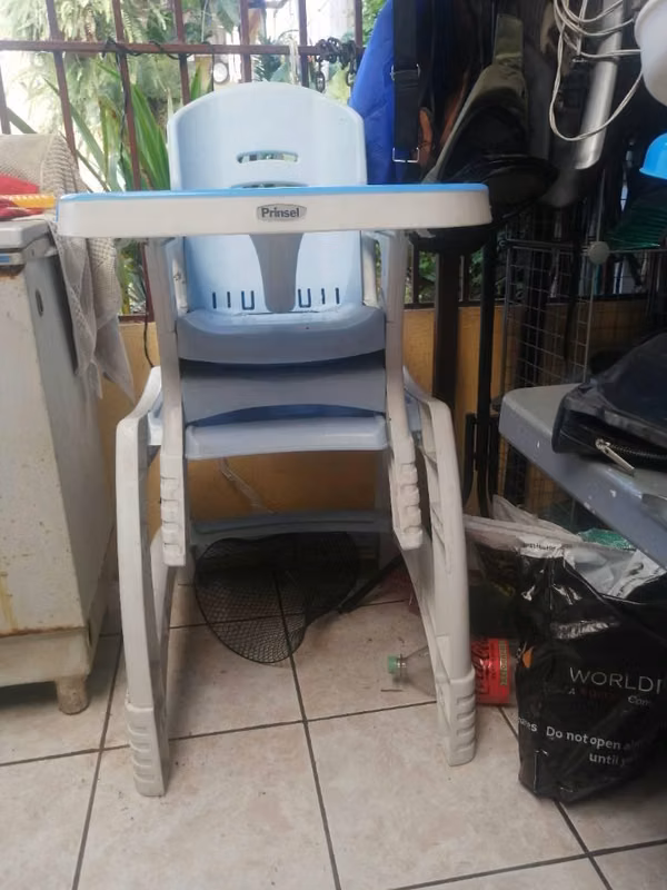Baby eating chair