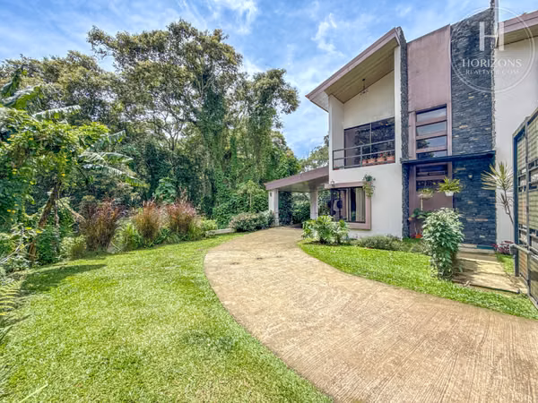 Modern House in San Rafael, Montes de Oca - 3 Hab, Office, 4 NJA1442DM