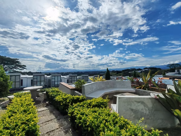 Beautiful house with appliances for rent in Guachipelín de Escazú.