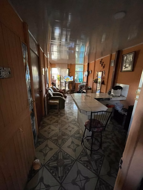 Propiedad con dos casas en venta