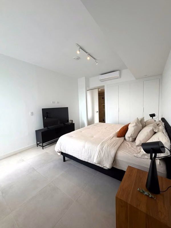 APARTAMENTO EN ROHRMOSER. TORRE VELO. NUNCIATURA.
