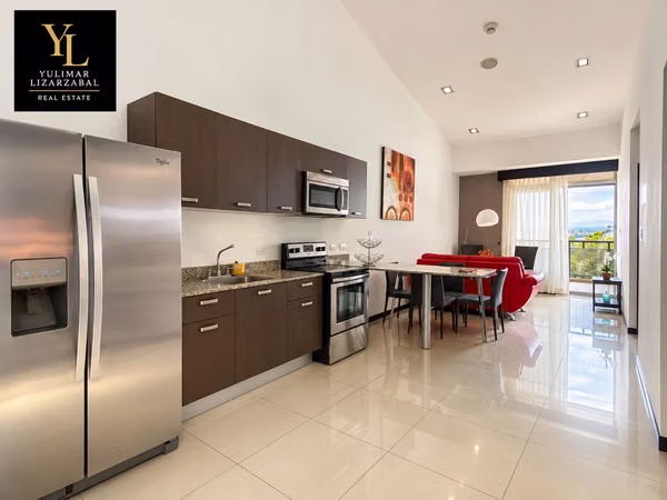 Apartment for Sale in Condo downtown Santa Ana