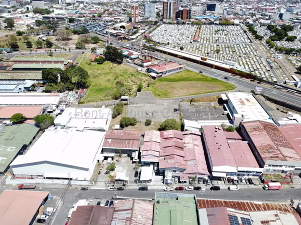 Sale of Twin Warehouses in Hospital-San José. RAH 26-2127