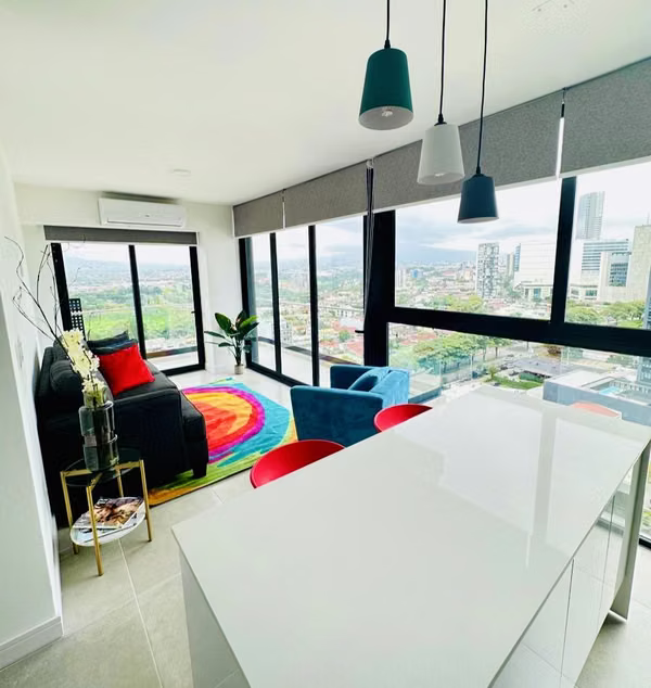 Moderno y acogedor apartamento, con increíbles vistas en Nunciatura.