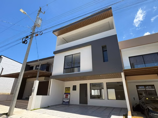 * Sale of luxury three-story condo house in Tres Rios.