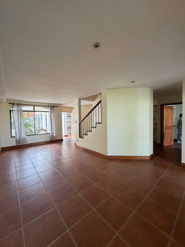 CASA EN VENTA EN RESIDENCIAL LA RIBERA DE BELÉN, HEREDIA