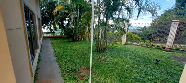 Casa amplia de 4 habitaciones en Condominio el Cedro Naranjo