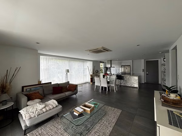 Apartamento amoblado dos habitaciones condominio amenidades Pozos de Santa Ana