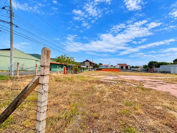 Venta de Terreno en Santa Ana Centro | 2.286 m2 | Uso Suelo Mixto