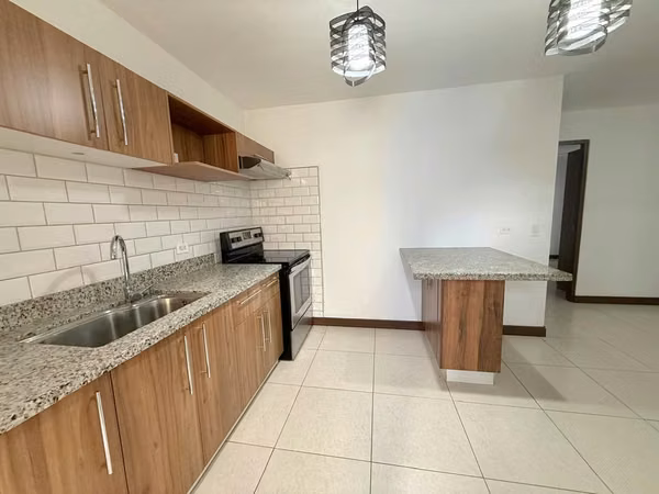 Venta de apartamento cerca de San José por menos de 45 millones GUM