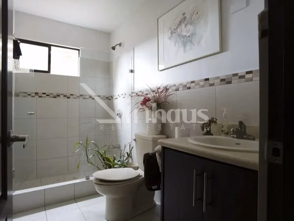 id # 43498  Alquiler de apartamento en la Floresta