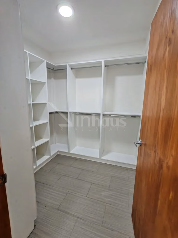 Venta de casa en residencial en Bello Horizonte