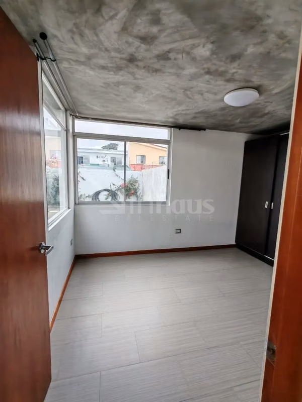 Venta de casa en residencial en Bello Horizonte
