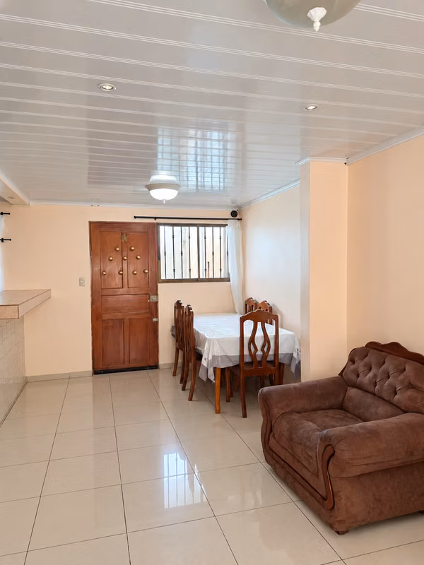 Casa de dos plantas con 4 habitaciones en Residencial los Geranios, Tres Rios de La Unión 43538