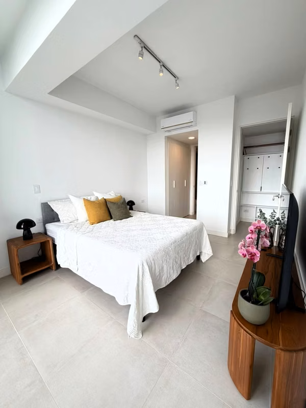 APARTAMENTO EN ROHRMOSER. TORRE VELO. NUNCIATURA.