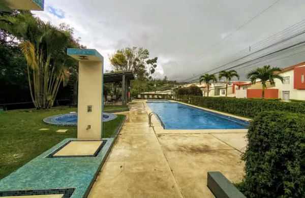 VENTA DE CASA EN CONDOMINIO BARLOVENTO, CONCEPCION LA UNION