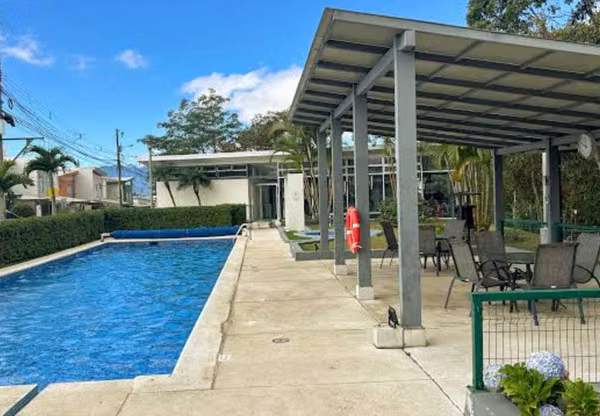 VENTA DE CASA EN CONDOMINIO BARLOVENTO, CONCEPCION LA UNION