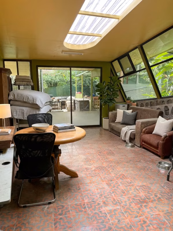 Residencia en conexión con la naturaleza y permacultura, La Carpintera