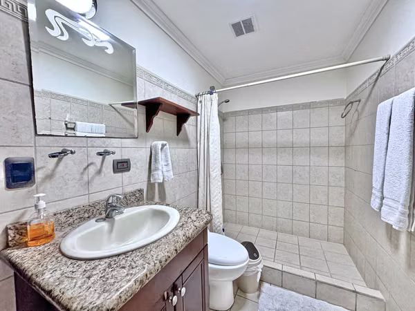 Condo Tower Hills 23 | Urban Living | Valley &amp; City views | Fully Furnished