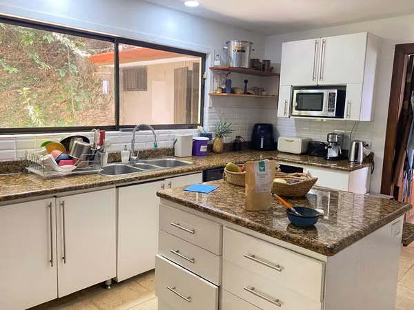 Espectacular Vista en Escazú - Casa para Venta o alquiler