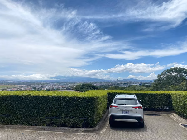 Espectacular Vista en Escazú - Casa para Venta o alquiler