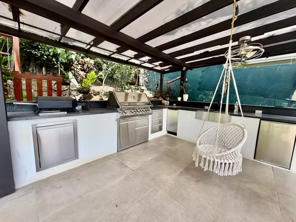 Santa Ana, Villareal hermosa y amplia casa con Piscina y Jacuzzi