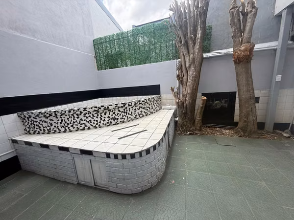 SE ALQUILA CASA EN RESIDENCIAL MANSIONES DE ROBLEDAL LA URUCA