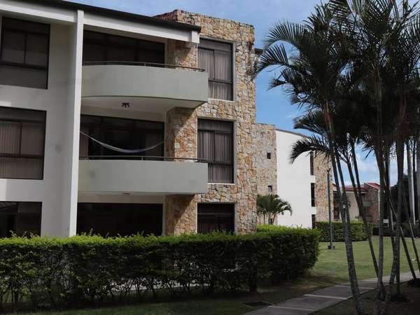 For Sale Penthouse 2 Bedroom in Avalon Country Club Santa Ana Turn-Key