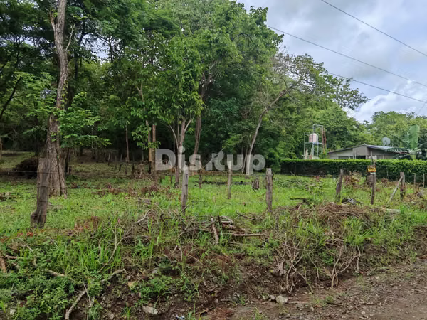 Venta de Lote de 10,502 m² en Belén de Carrillo, Guanacaste.