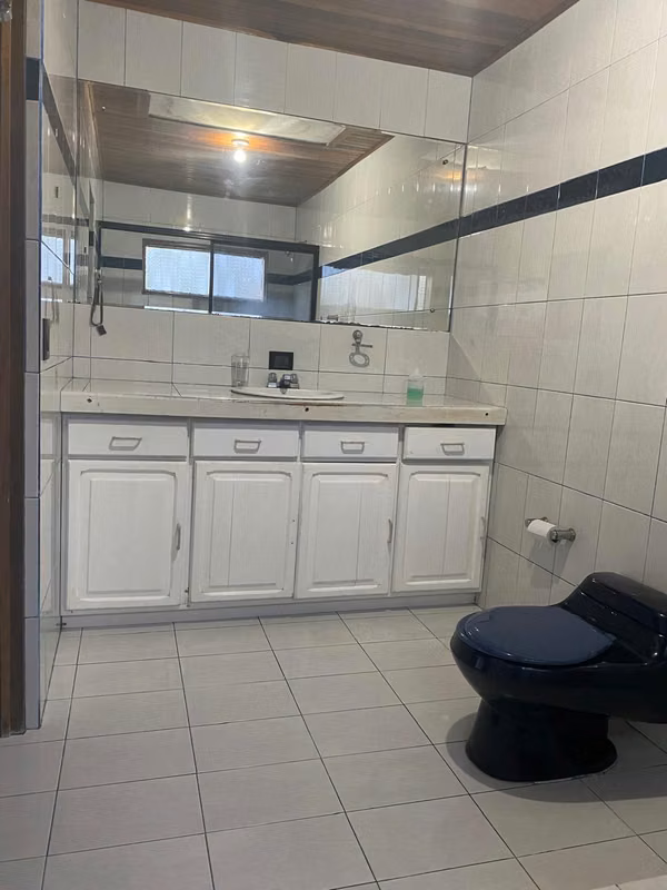 VENDO AMPLIA CASA CORONADO RESIDENCIAL LOS ALPES