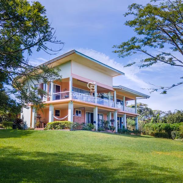Casi Perfecto | Casa de Montaña en Venta en Grecia, Costa Rica con Vistas Panorámicas y Potencial de Inversión