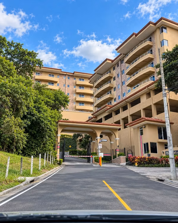 Apartamento en Condominio Valle Arriba | Escazú