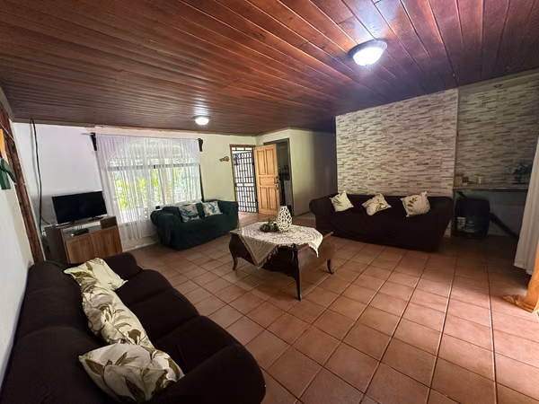 ¡OPORTUNIDAD ÚNICA EN TURRIALBA! Espectacular Finca de 1.8 Hectáreas con Casa Moderna