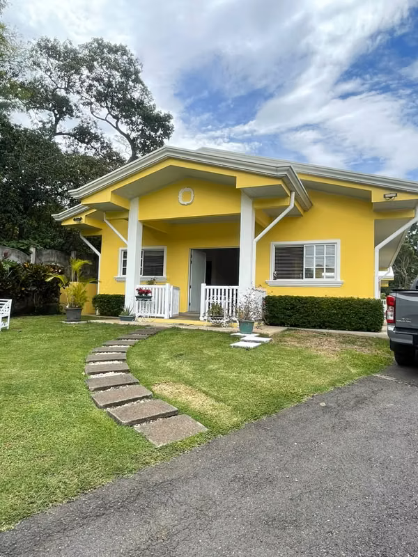 VENTA HERMOSA QUINTA EN TURRUCARES DE ALAJUELA COSTA RICA