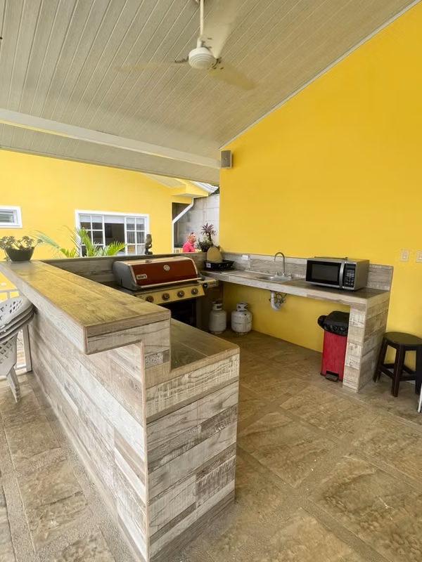 VENTA HERMOSA QUINTA EN TURRUCARES DE ALAJUELA COSTA RICA