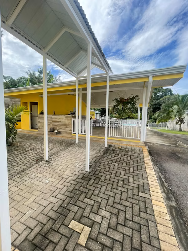 VENTA HERMOSA QUINTA EN TURRUCARES DE ALAJUELA COSTA RICA