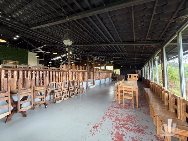 Restaurante Completamente Equipado en Alquiler en El Carmen de Guadalupe | Vista Panorámica