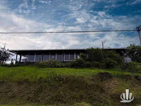 Restaurante Completamente Equipado en Alquiler en El Carmen de Guadalupe | Vista Panorámica