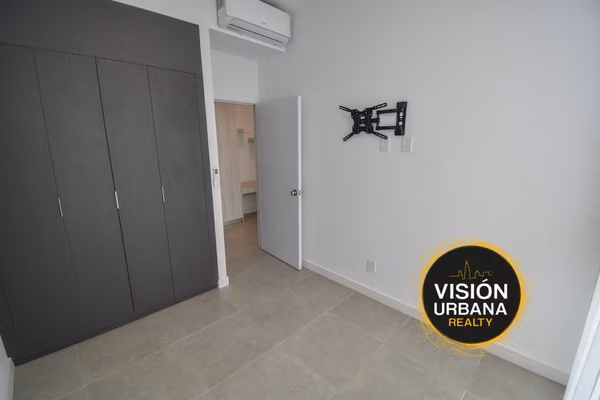 Apartamento con Línea Blanca de 2 Habitaciones en Sky Garden Nunciatura