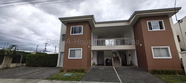 Venta de Apartamento en San Felipe de Alajuelita. 27-371 