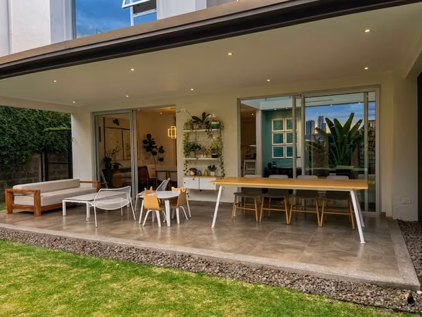 Casa en Venta en Dukana, Guachipelín | Terraza y Jardín