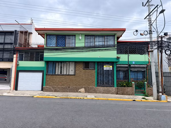 Venta oficina en Barrio México, San José. Uso comercial y residencial 