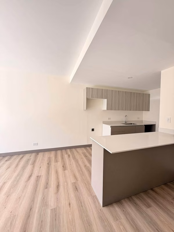 Alquiler Apto en Condominio Vive Tibás - Balcón y 2 Habitaciones